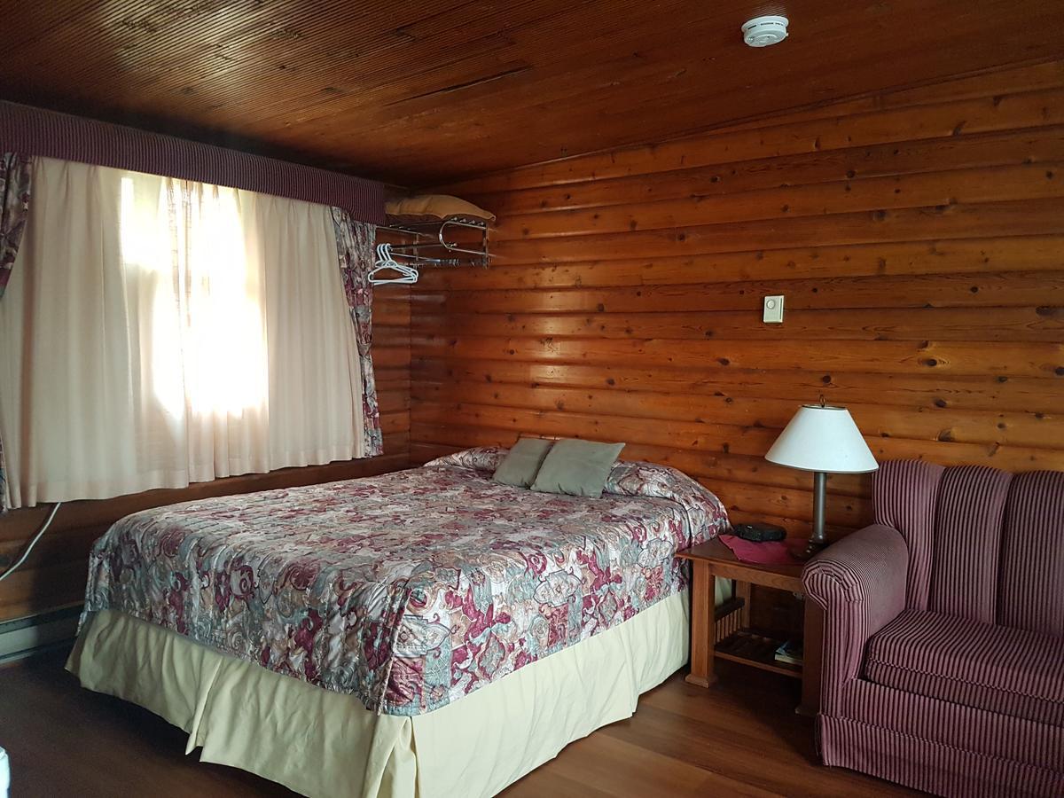 Flamingo Motel Cranbrook Extérieur photo