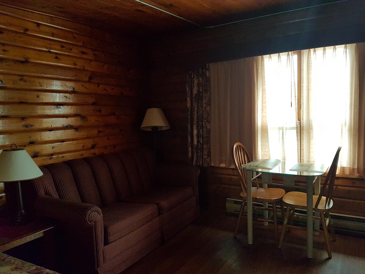 Flamingo Motel Cranbrook Extérieur photo
