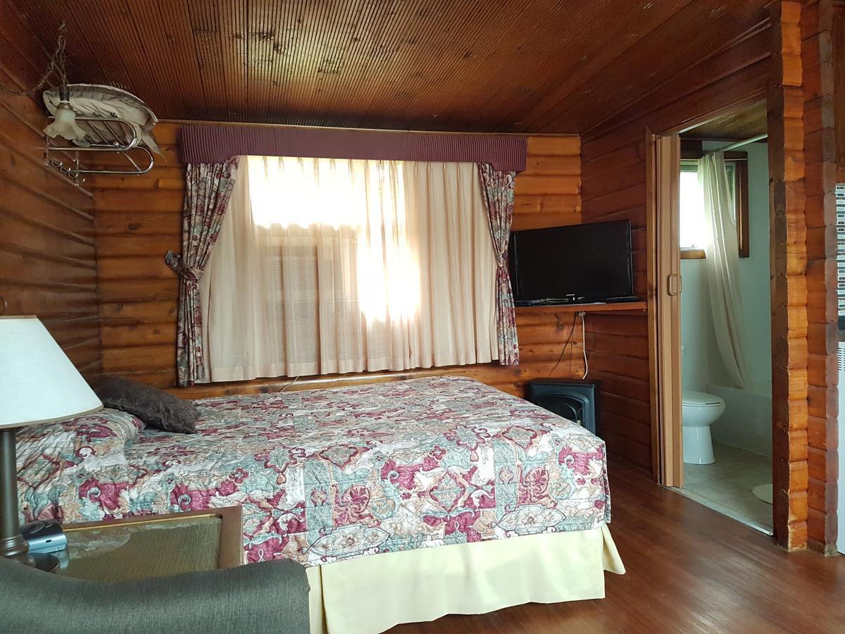Flamingo Motel Cranbrook Extérieur photo